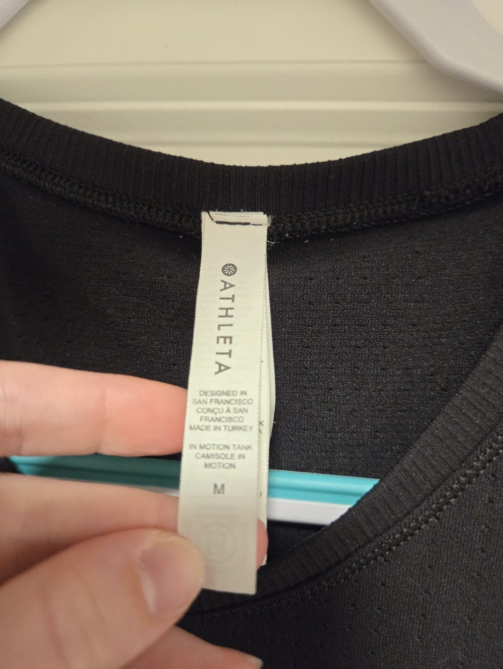 Athleta In Motion Sleeveless Tank Black Activewear Training Gym - Size M - Picture 2 of 3